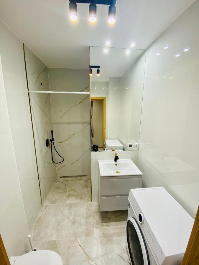 Apartment Gold